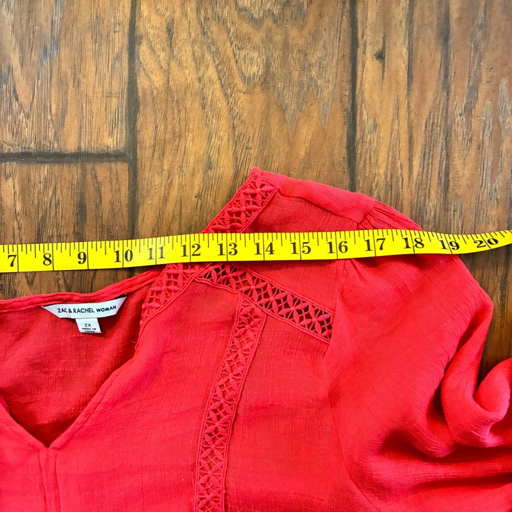 Zac & Rachel Vibrant Coral Boho V-Neck Tiered Flowy Peasant / Cottage Blouse - Picture 10 of 12